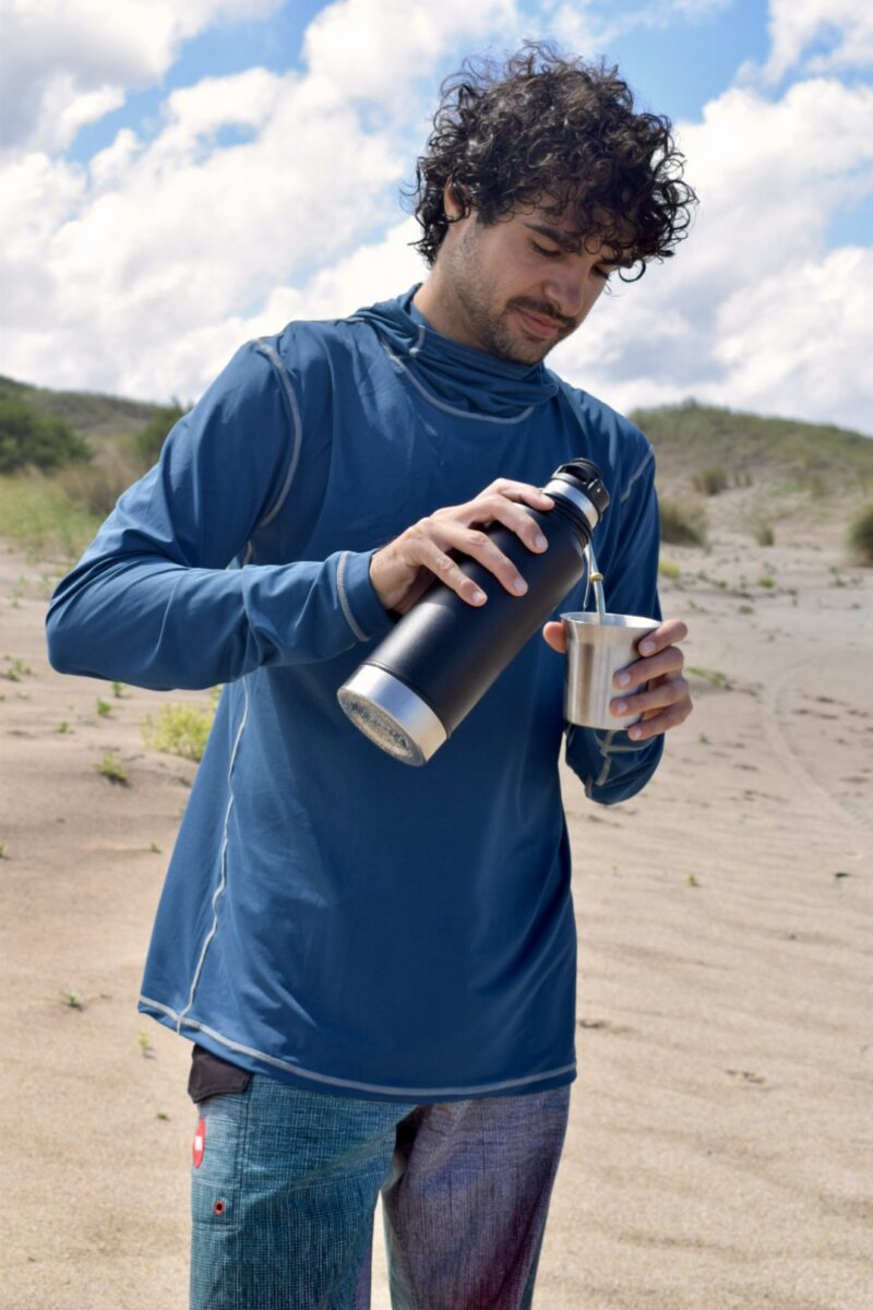 Lycra suelta con capucha